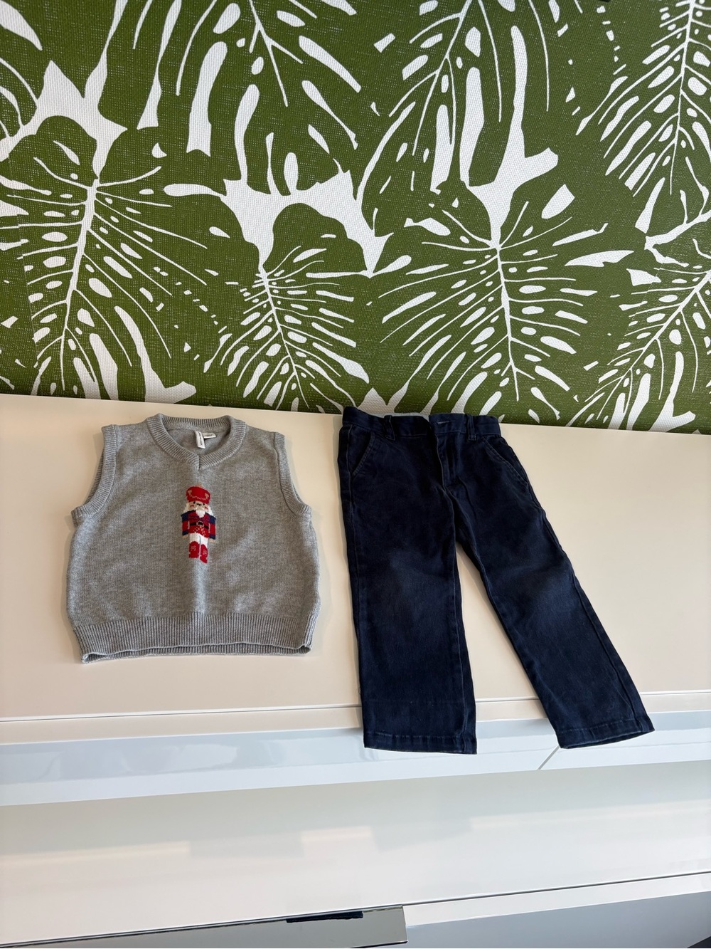 Kids Gray Knit Vest with Toy Soldier Motif